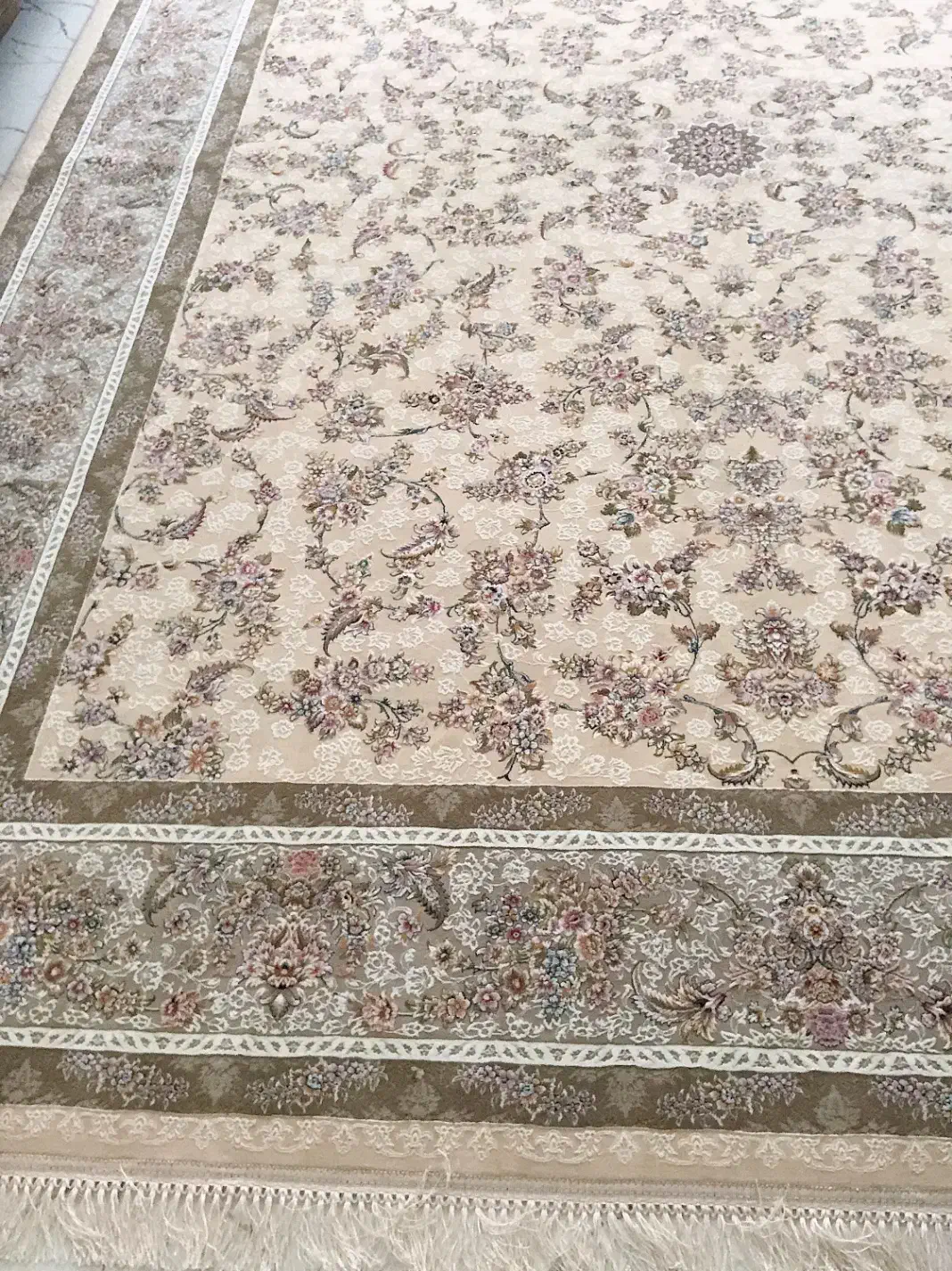 فرش ۱۲متری ۱۲۰۰شانه نو|فرش|نهاوند, |دیوار