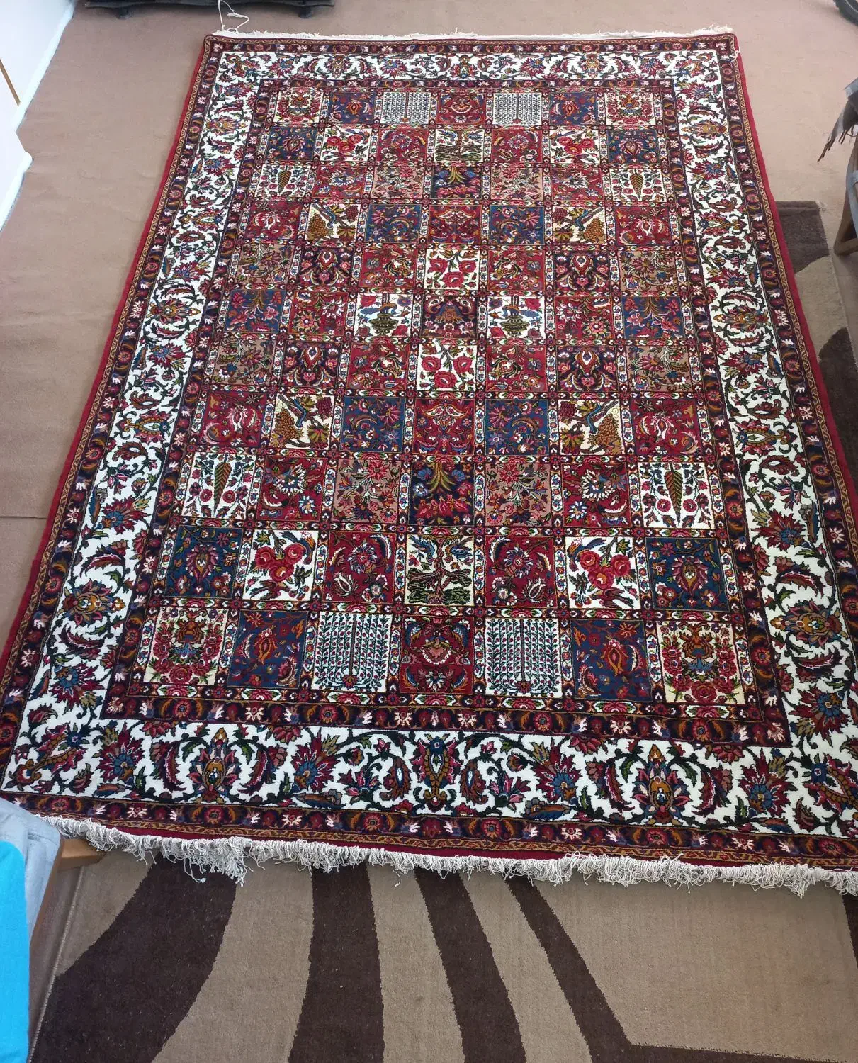 قالی دست بافت خشت ریز چالشتر|فرش|شهرکرد, |دیوار