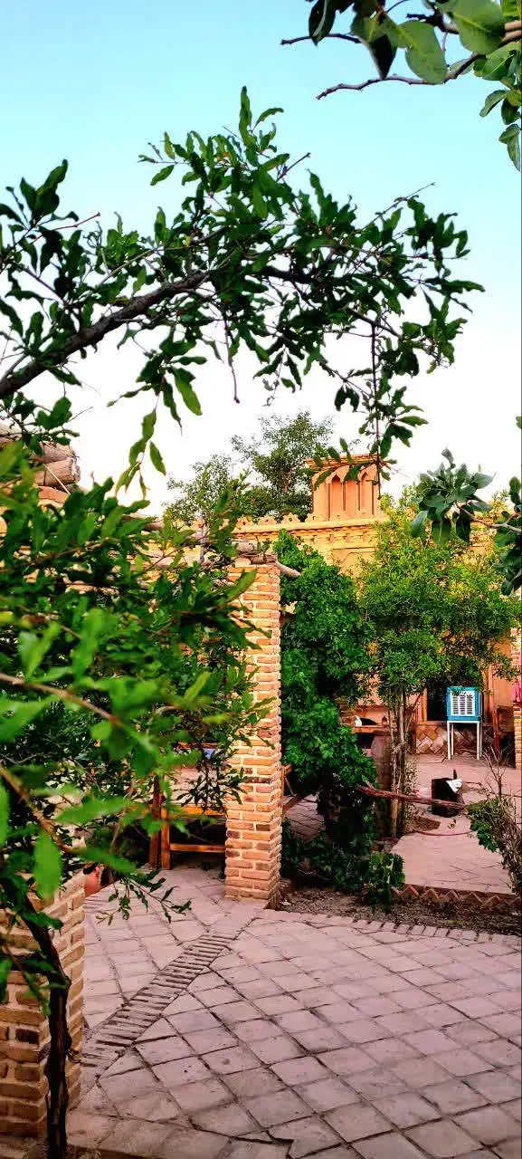 اقامتگاه وبوم گردی انارستون|اجارهٔ کوتاه‌مدت ویلا و باغ|فردوس (خراسان), |دیوار