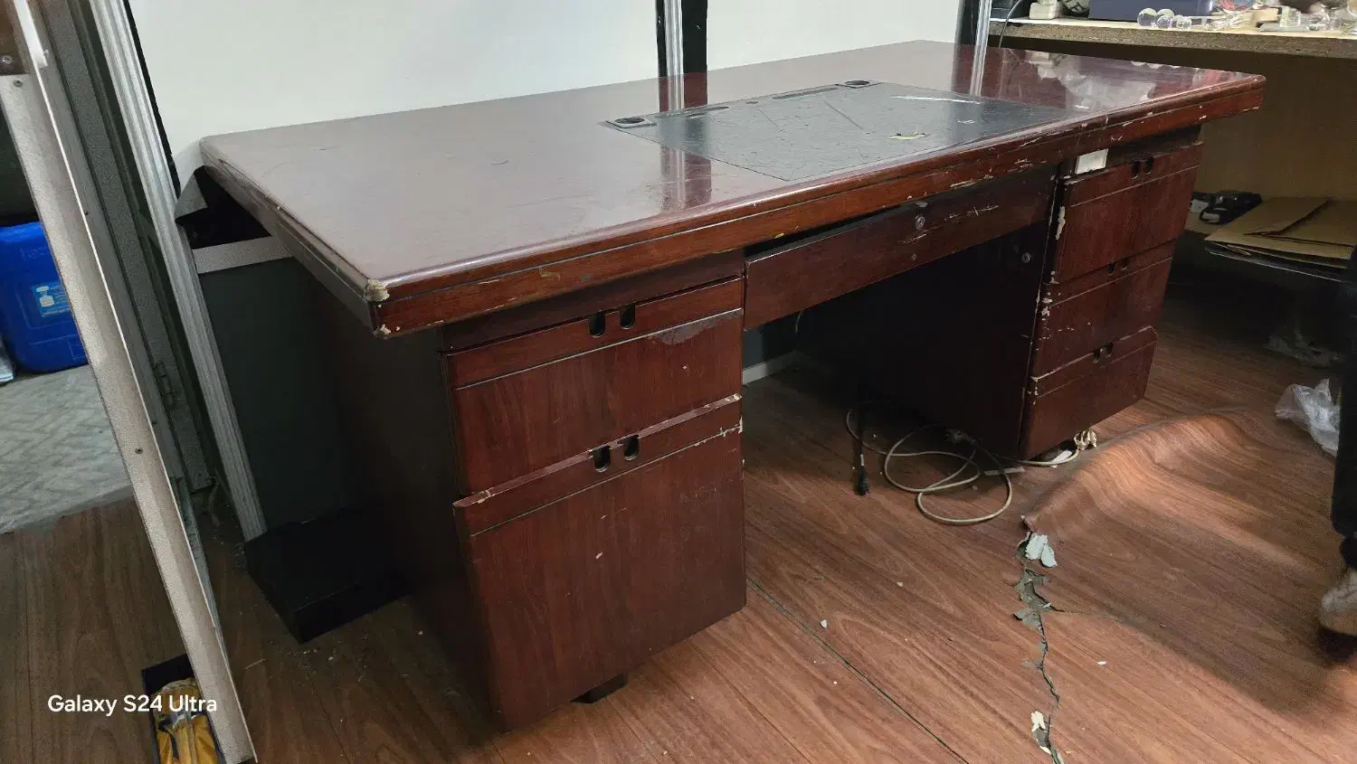 فروش فوری میز اداری|دفتر کار|تهران, بهارستان|دیوار