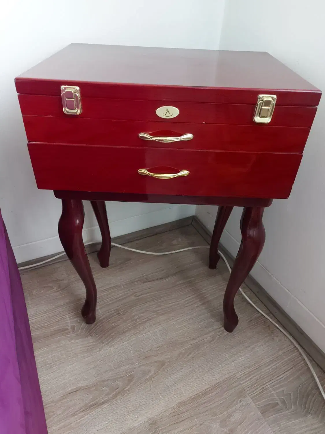 ست قاشق چنگال همراه کنسول و پایه|ظروف سرو و پذیرایی|شیراز, زرهی|دیوار