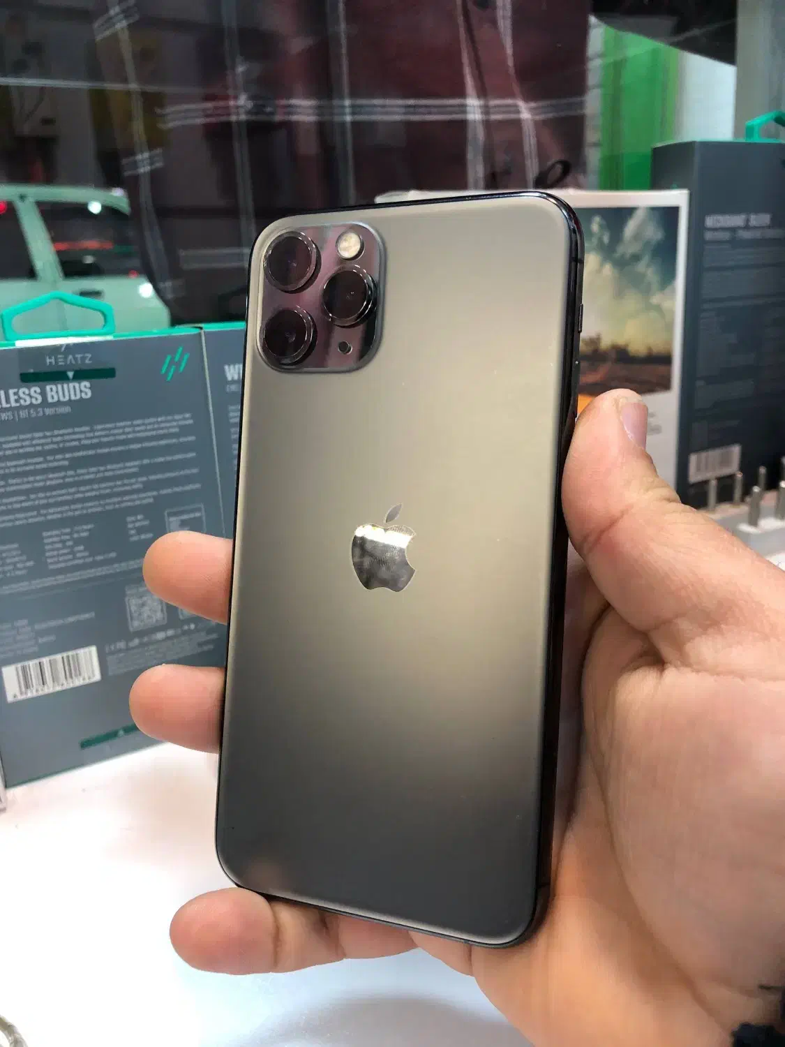 iPhone 11 pro|موبایل|ساوه, |دیوار