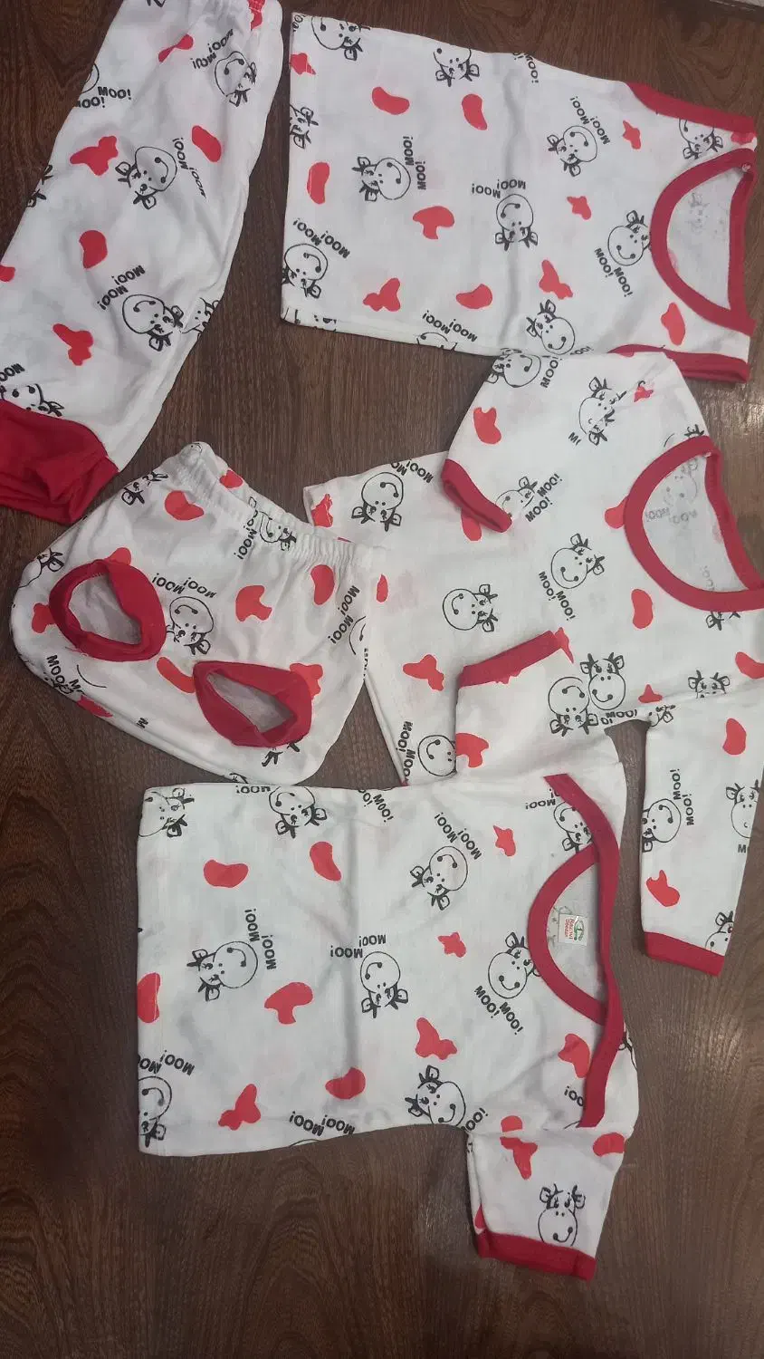 لباس۵تیکه نوزادی سیسمونی نیم وجبی|اسباب و اثاث بچه|کرمان, |دیوار