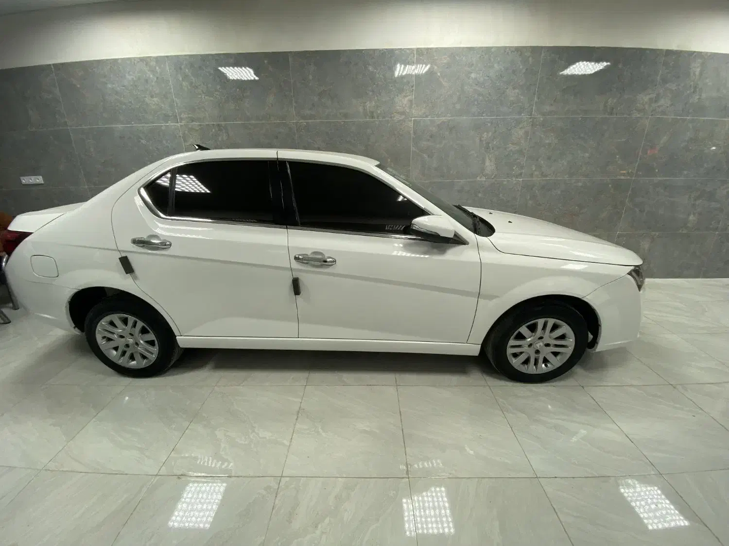 دنا پلاس 5 دنده مشابه خشک|خودرو سواری و وانت|کوهدشت, |دیوار