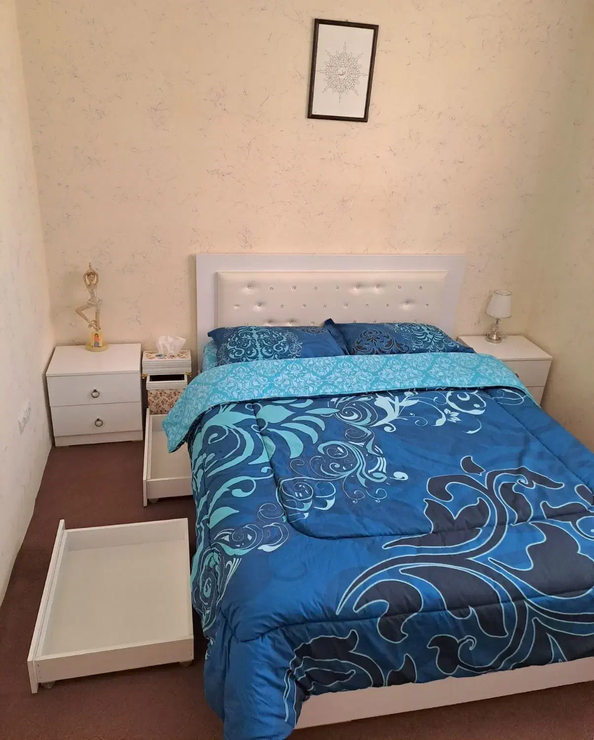 سرویس خواب ۲نفره و میز آرایشی|تخت و سرویس خواب|صدرا-فارس, فاز ۲|دیوار