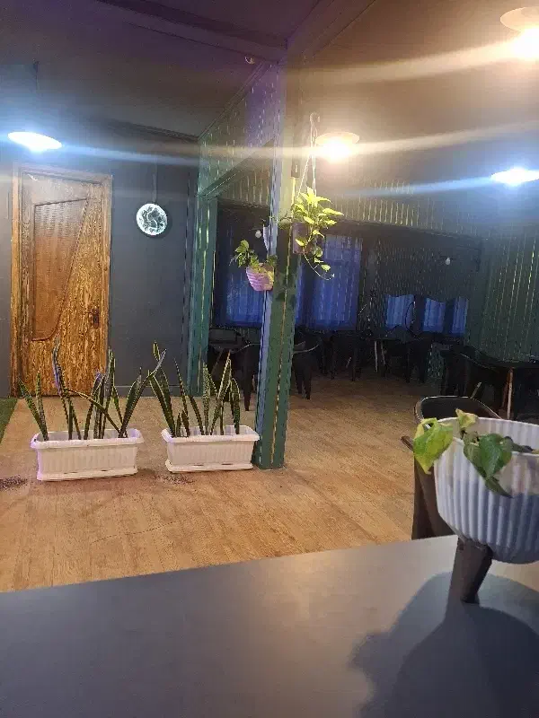 به یک بفرمازن و تراکت پخش کن نیازمندیم|استخدام بازاریابی و فروش|رشت, چله خانه|دیوار