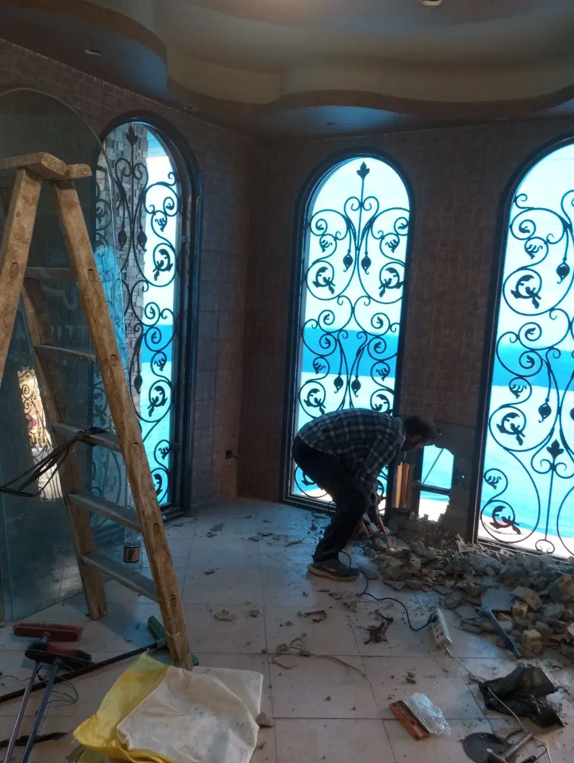 تخریب کاری ساختمان کلی وجزی در تمام نقاط شهر|خدمات پیشه و مهارت|اصفهان, عسگریه|دیوار