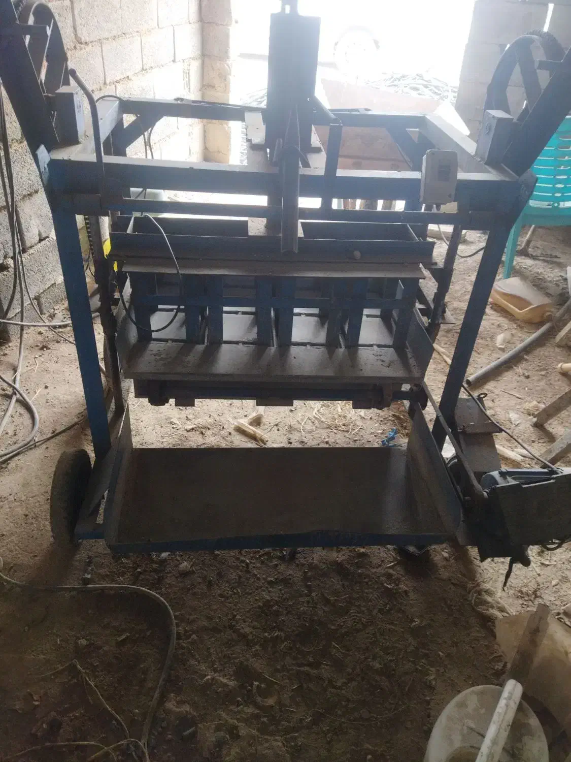 دستگاه بلوک زنی وبتونیر|ماشینآلات صنعتی|دهاقان, |دیوار