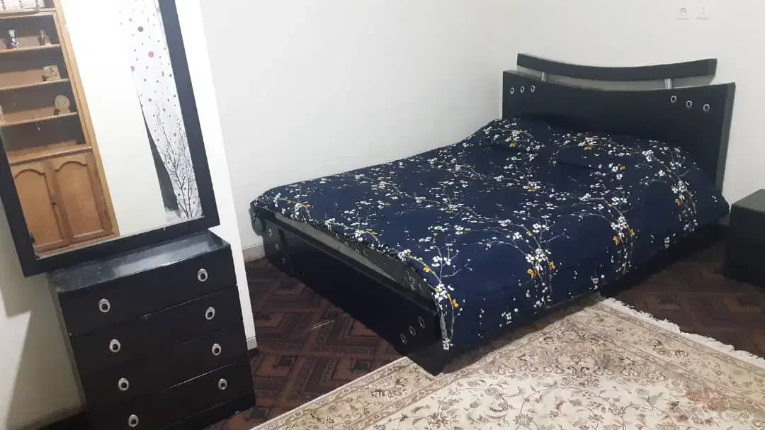 منزل مبله مسافر روزانه ساعتی|اجارهٔ کوتاه‌مدت آپارتمان و سوئیت|شیراز, هفت تنان|دیوار