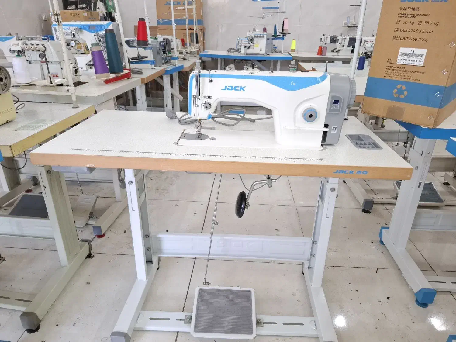 چرخخیاطی راسته دینام سرخوده مارک جک f8|چرخ خیاطی و ریسندگی|تهران, سجاد|دیوار