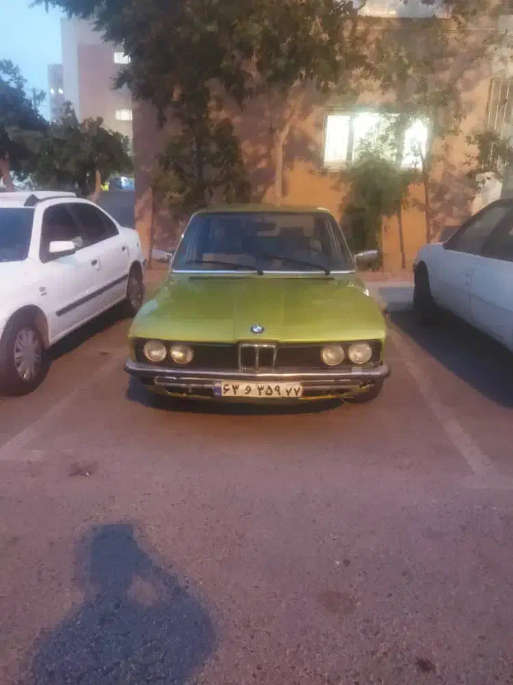 بی ام و 518|خودرو کلاسیک|پرند, فاز ۵|دیوار