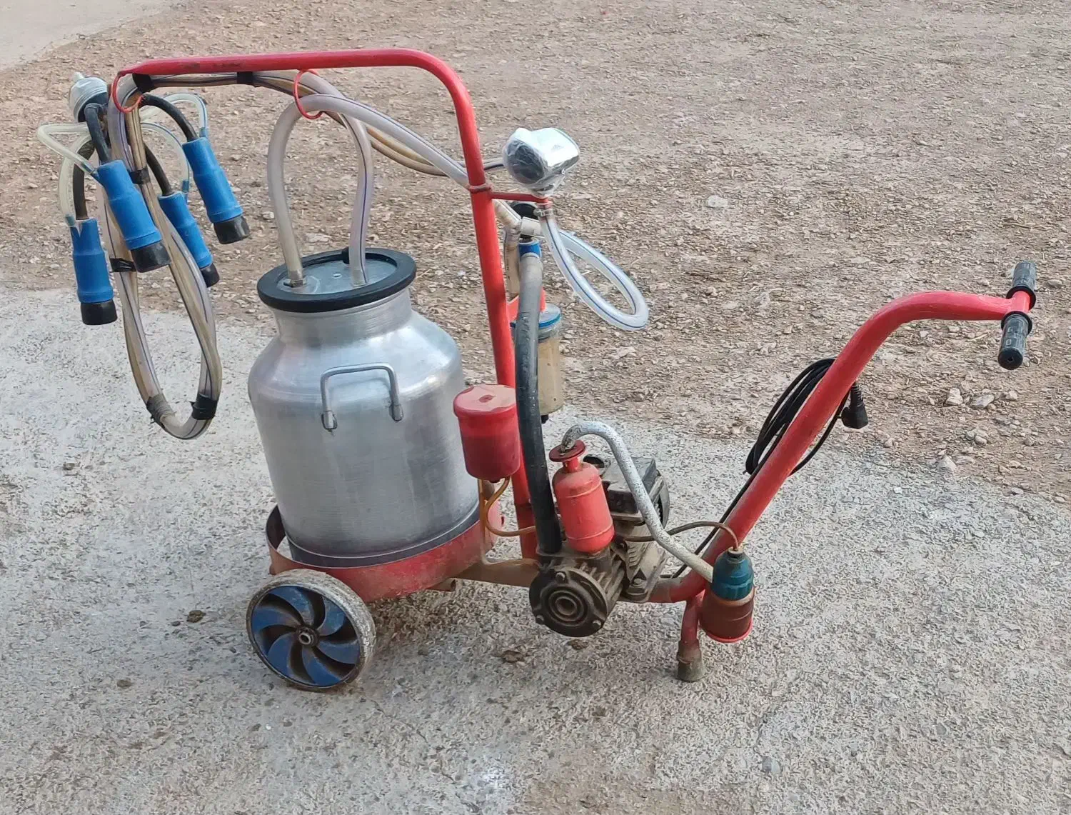 شیر دوش|ماشین‌آلات صنعتی|لالجین, |دیوار