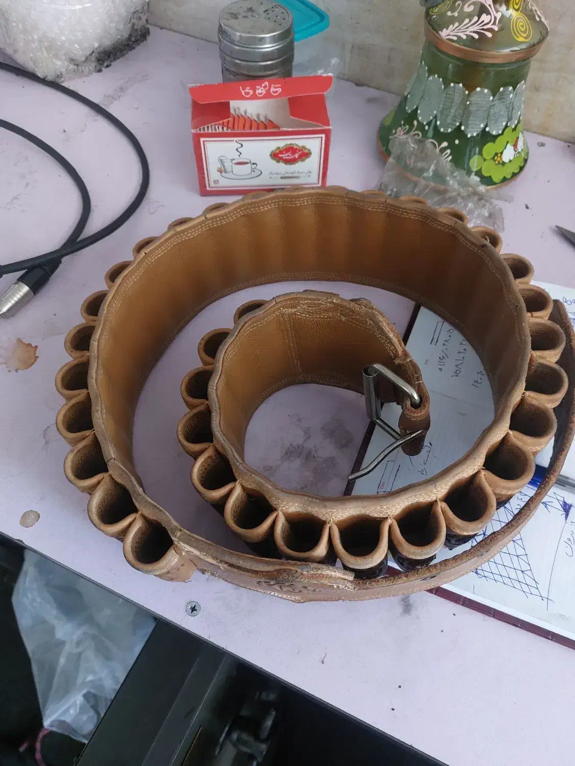 کمر|کیف، کفش، کمربند|شیراز, آبزنگی|دیوار