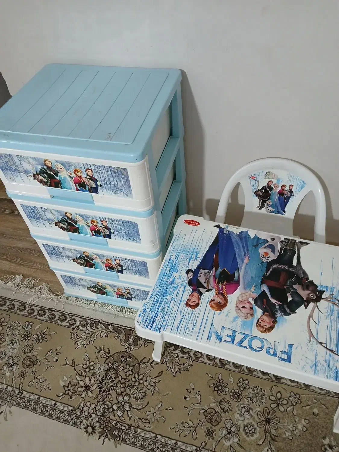 میز تحریر|اسباب و اثاث بچه|گرگان, |دیوار