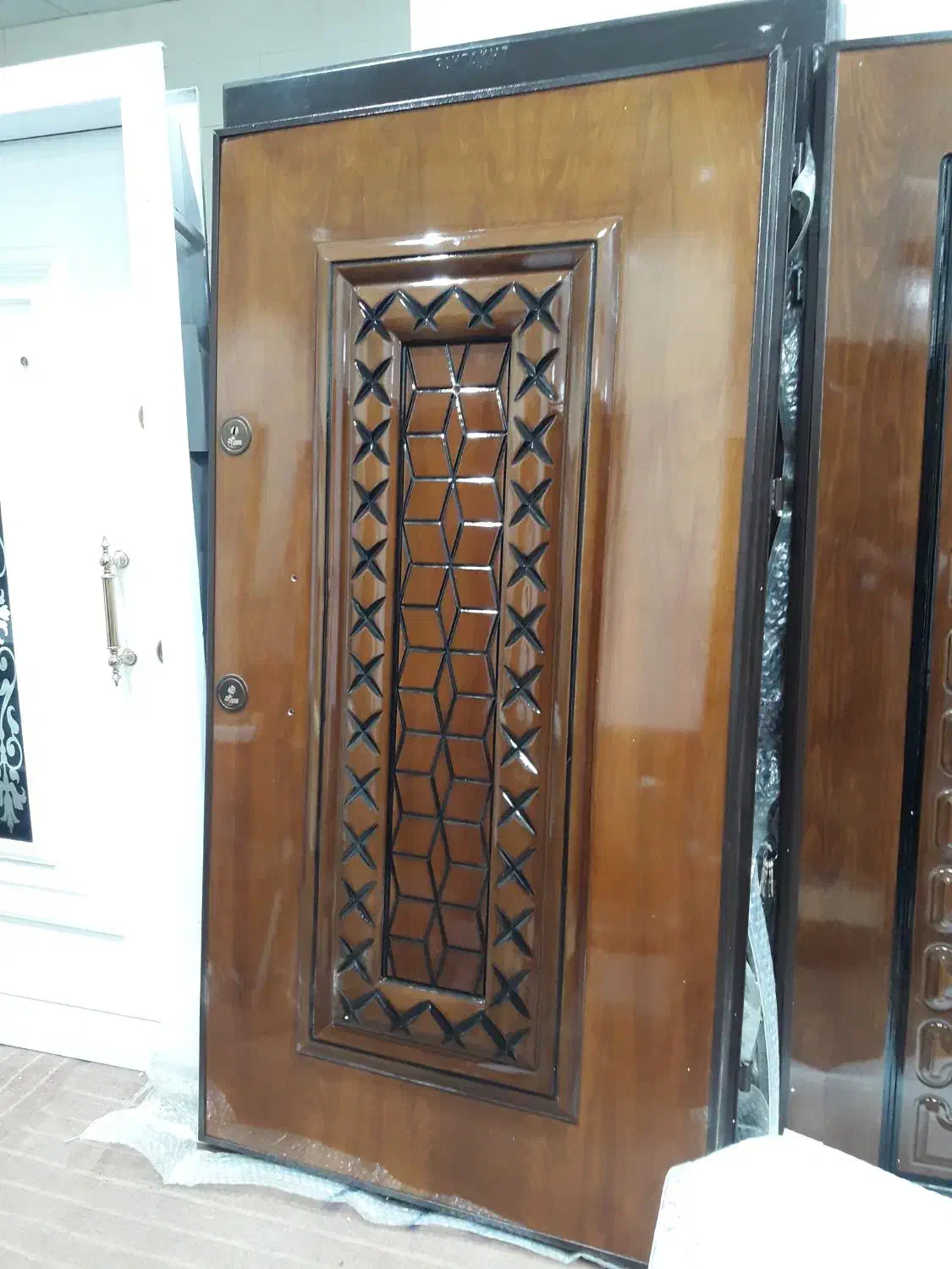 تعدادی درب ضد سرقت ترک و ایرانی|مصالح و تجهیزات ساختمان|نیشابور, هفده شهریور|دیوار