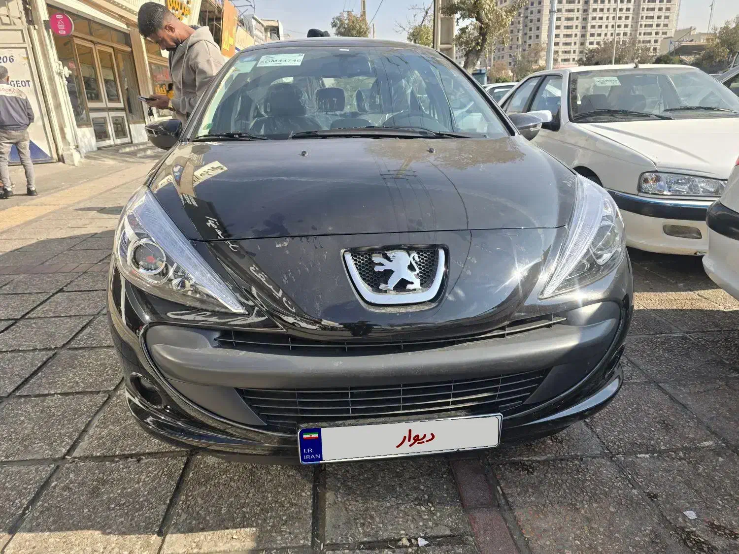 ۲۰۷دنده تیو۳ مشکی مدل۴۰۴ صفر تازه تحویل|خودرو سواری و وانت|شیراز, کاراندیش|دیوار