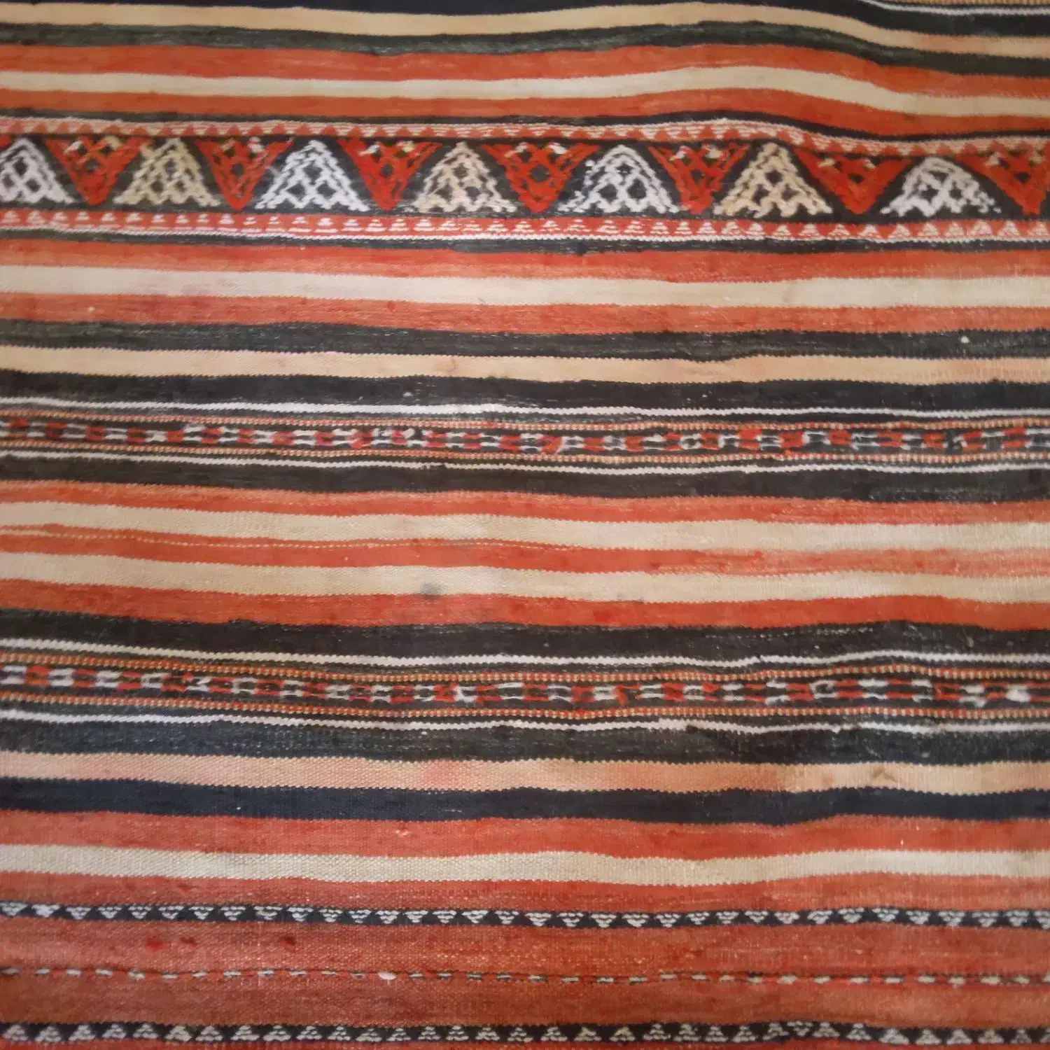 یک عدد کیلم جاجیم|گلیم، جاجیم، گبه|سهند, |دیوار