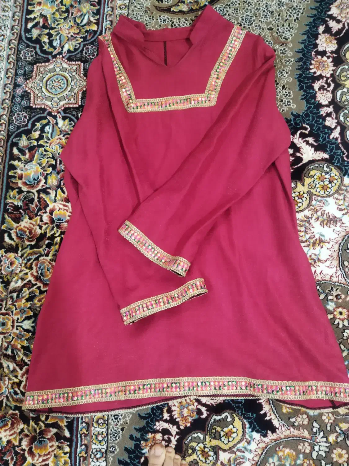 تونیک قرمز با مدل سنتی|لباس|ایذه, |دیوار