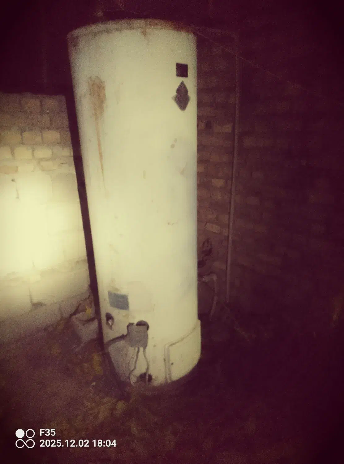 آبگرمکن ۲۲۰ لیتری 9ملیونی|آبگرمکن، پکیج، شوفاژ|ینقاق, |دیوار