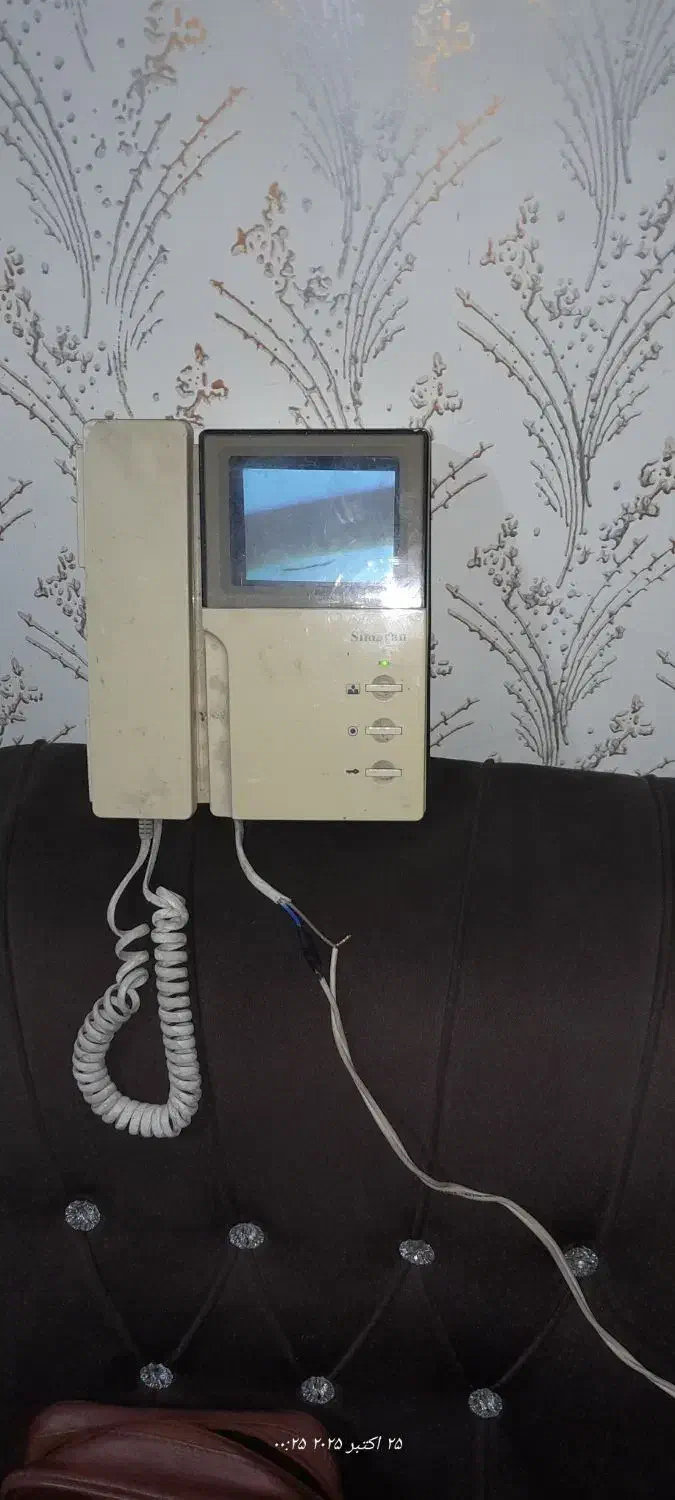 یک دستگاه آیفون تصویری بدون پنل بیرونی|صوتی و تصویری|صومعهسرا, |دیوار