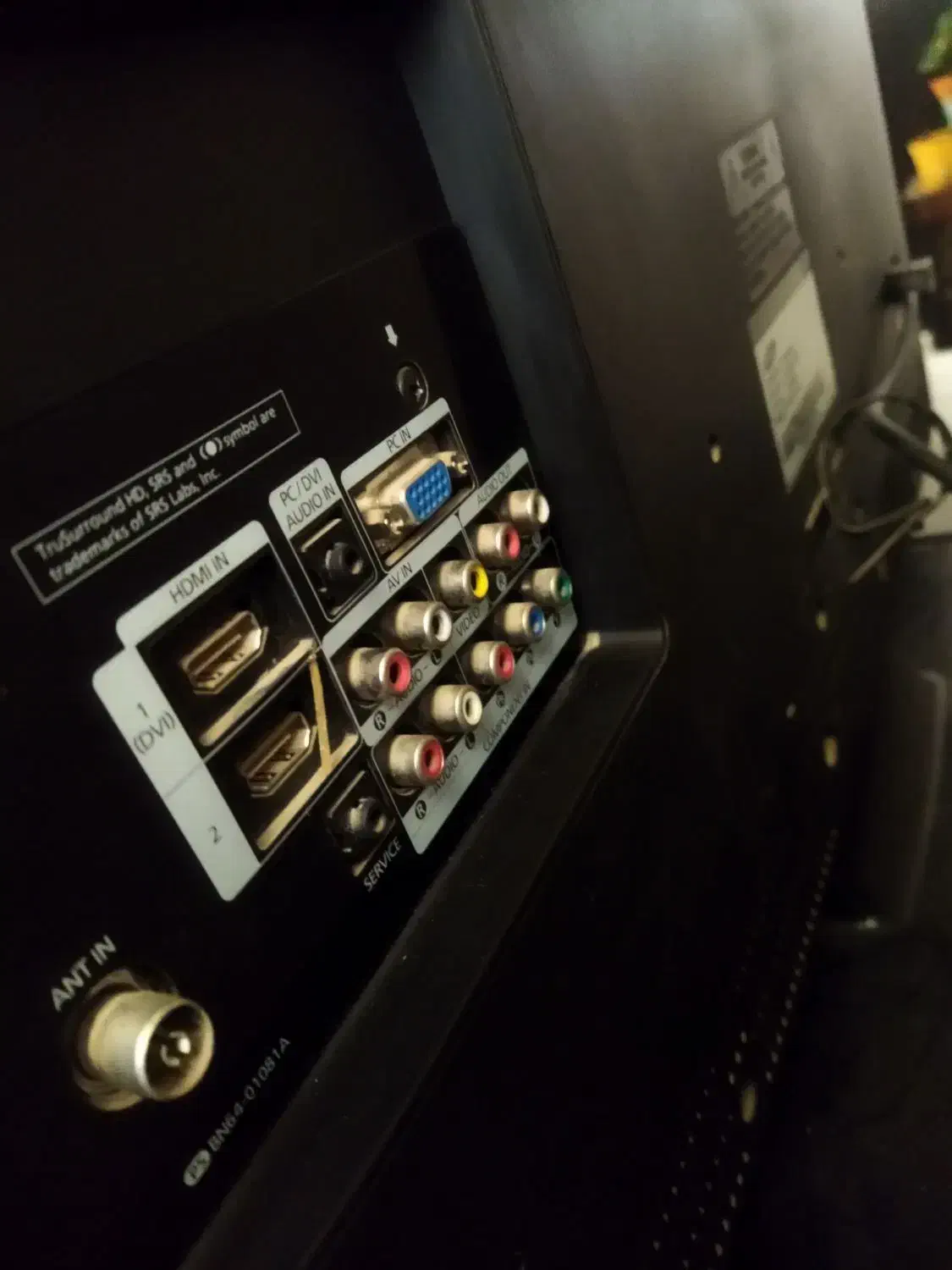 تلویزیون ۳۲ با میز|تلویزیون و پروژکتور|محمدشهر, محمدشهر|دیوار