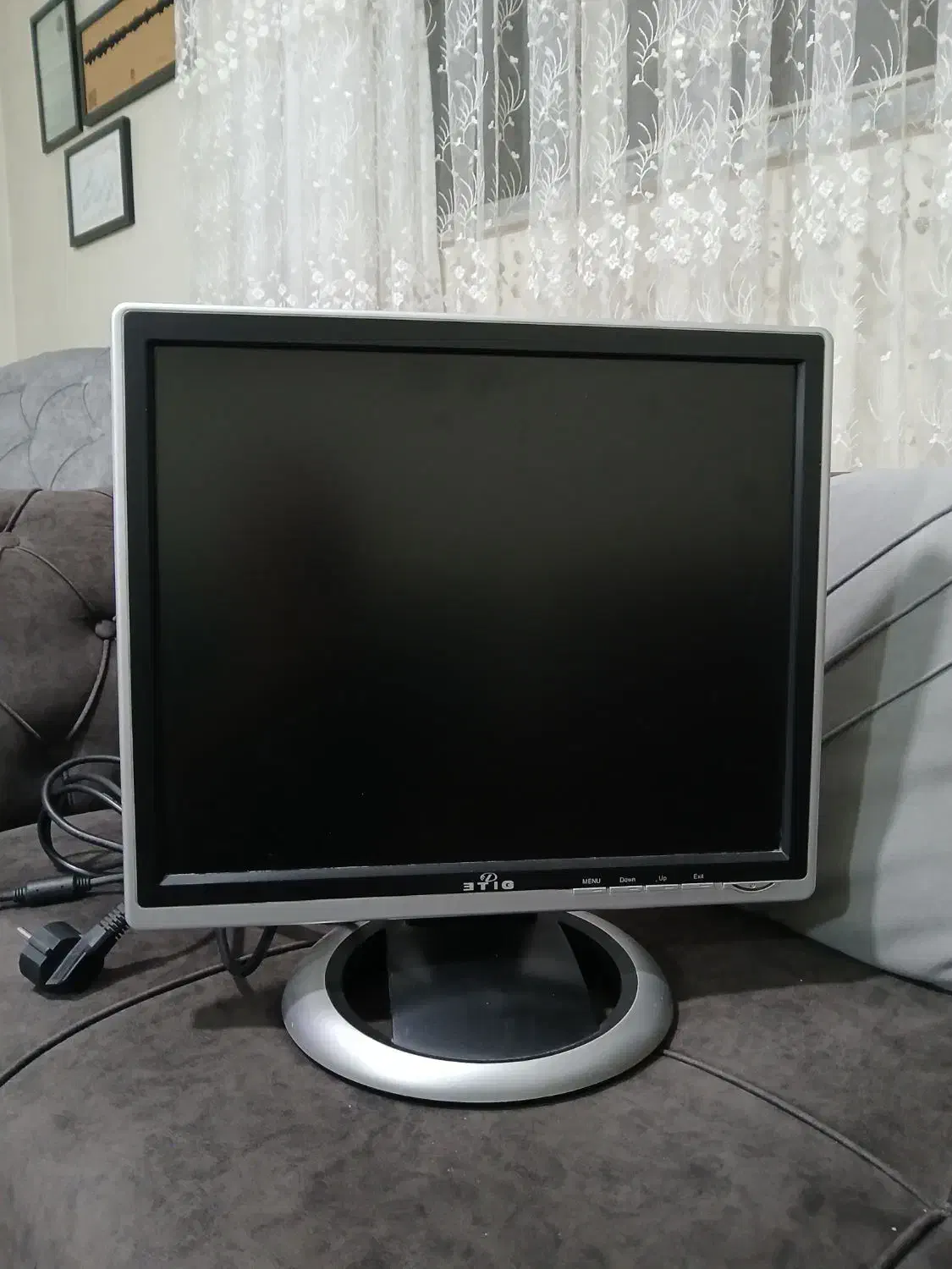 مانیتور ETIG مدل H782F  سایز 17 اینچ|قطعات و لوازم جانبی رایانه|تهران, تهرانپارس جنوبی|دیوار