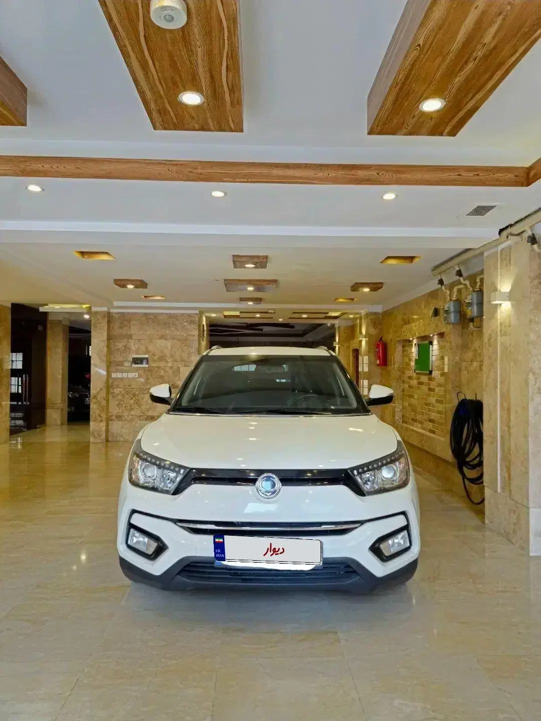 تیوولی آرمور ۲۰۱۸ فول وارداتی‌ استثنائی مشابه صفر|خودرو سواری و وانت|تهران, پاسداران|دیوار