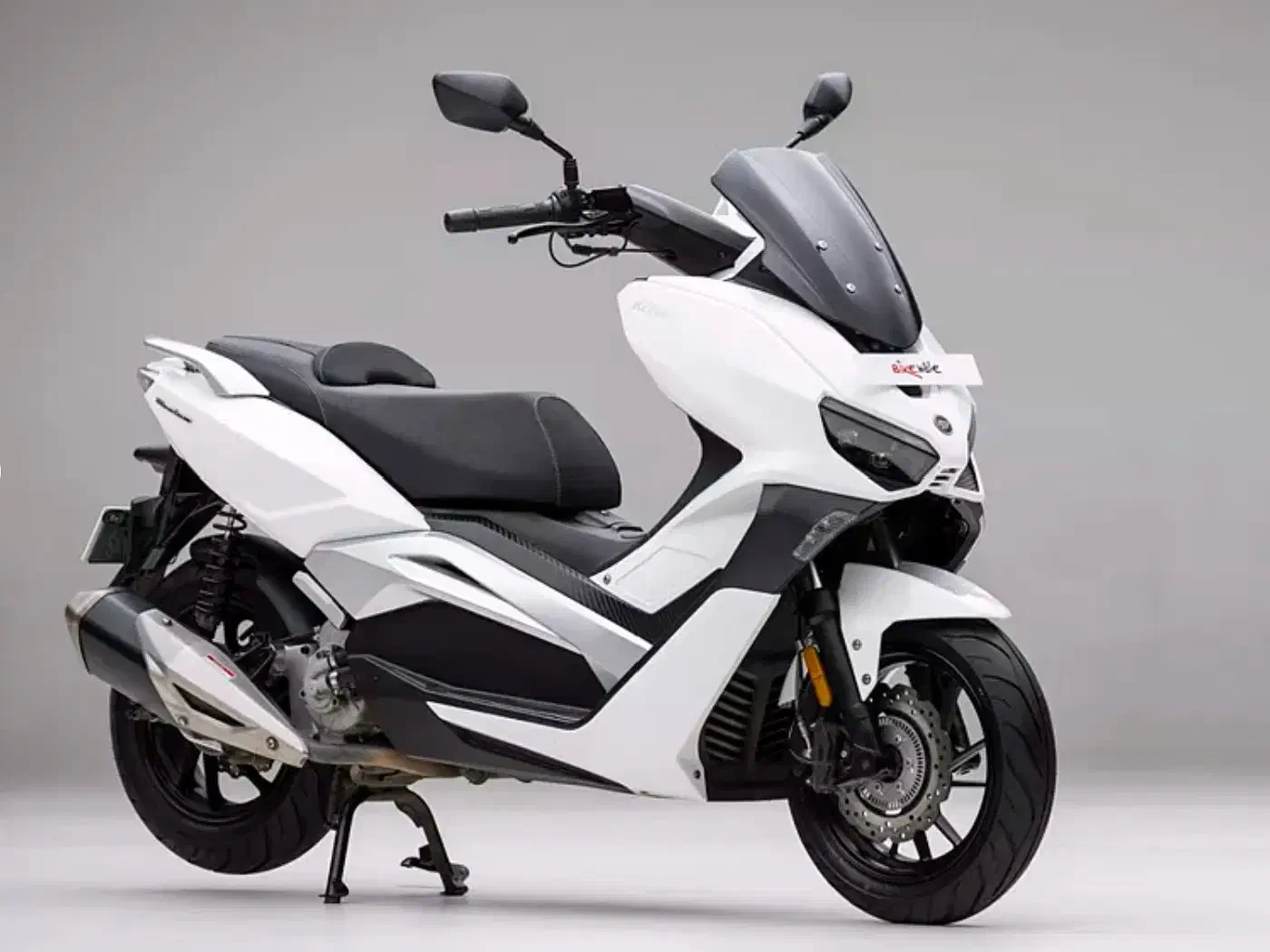 موتور کی وی ویسته 249 مدل1402 کم کارکرد|موتورسیکلت|تهران, وردآورد|دیوار