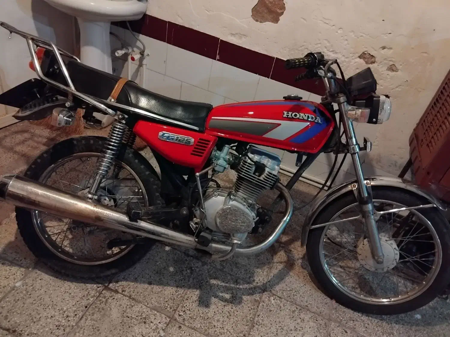 متور پلاک قدیم مدل 82|موتورسیکلت|تربت‌حیدریه, منظر|دیوار