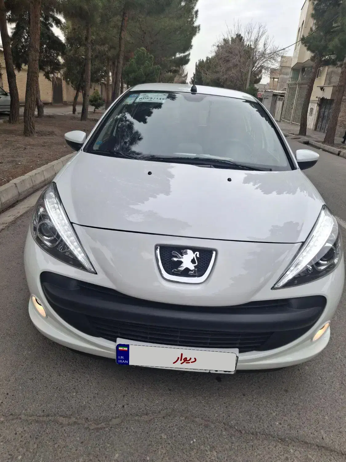 پژو ۲۰۷ بی رنگ در حد|خودرو سواری و وانت|تبریز, |دیوار