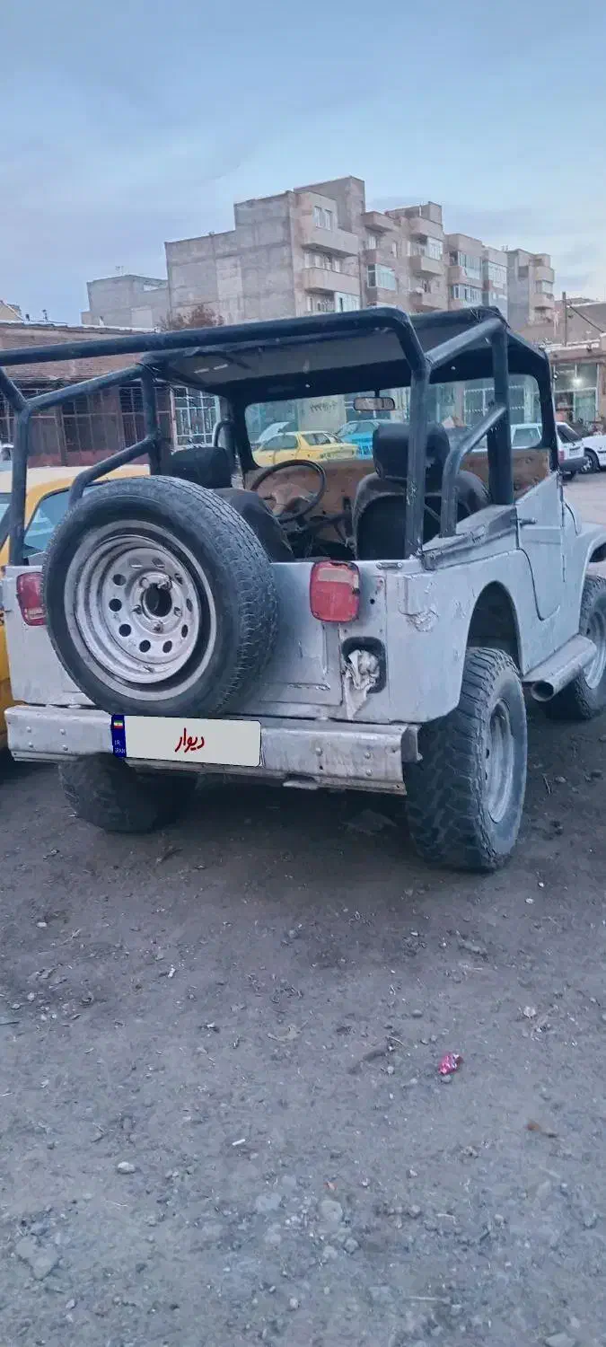 جیپ موتور میتسوبیشی چهار سیلندر رنگ نقره ای مدل ۶۹|خودرو سواری و وانت|اردبیل, |دیوار