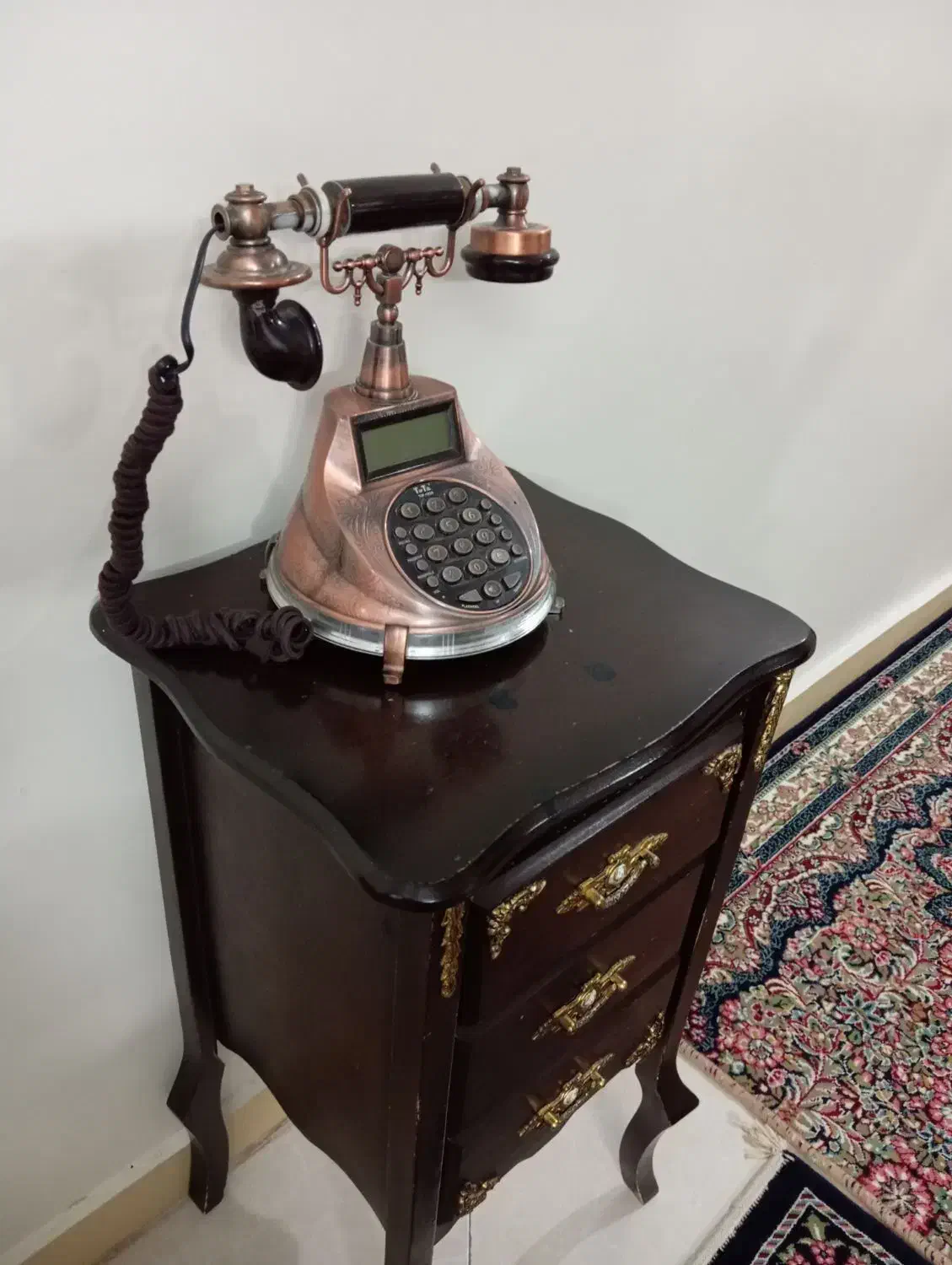 میز تلفن|میز تلفن|اراک, |دیوار