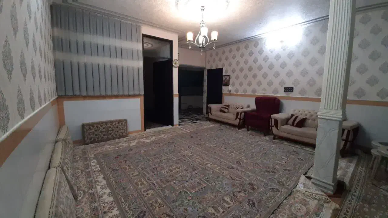 ویلایی دوطبقه دربست مستقل حیاط دار|اجارهٔ خانه و ویلا|قم, عمار یاسر|دیوار