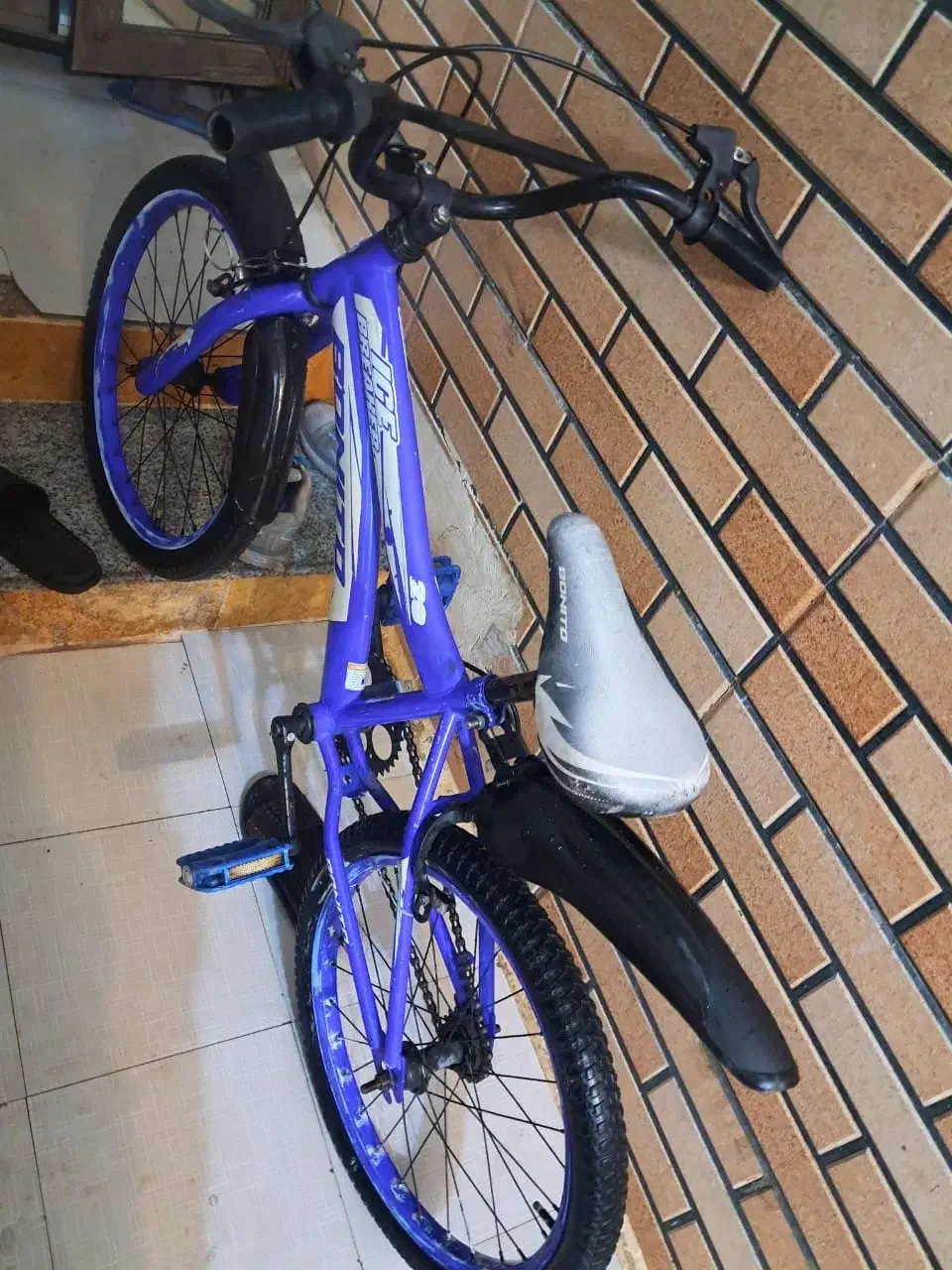 دوچرخه شماره ۱۶ و ۲۰ روی هم ۳تومن دونه ۱۵۰۰ مقطوع|دوچرخه، اسکیت، اسکوتر|شیراز, سهلآباد|دیوار