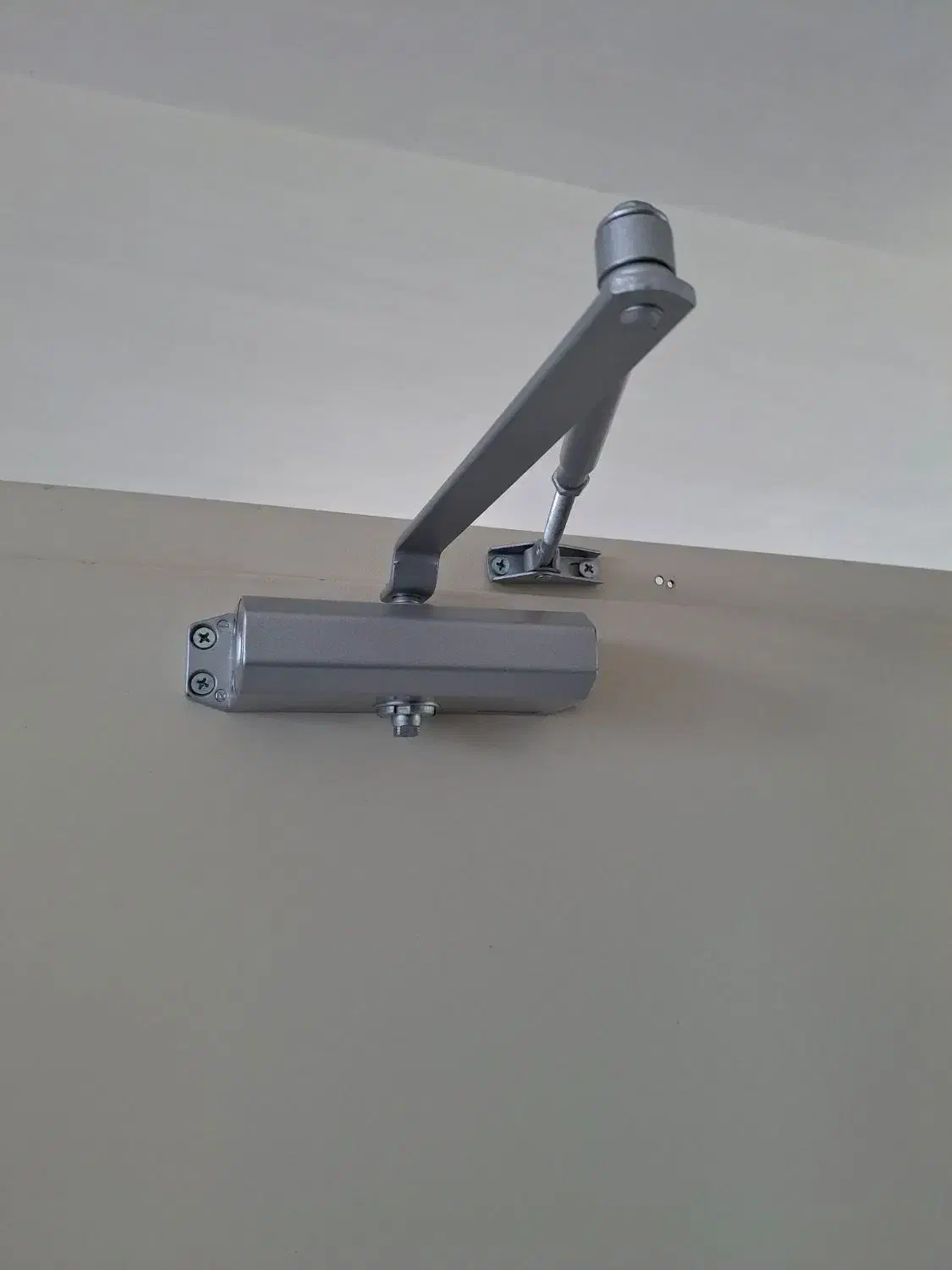 تنظیم و ریگلاژ درب ضد سرقت و ضد حریق درب اطاقی|خدمات پیشه و مهارت|اردبیل, |دیوار