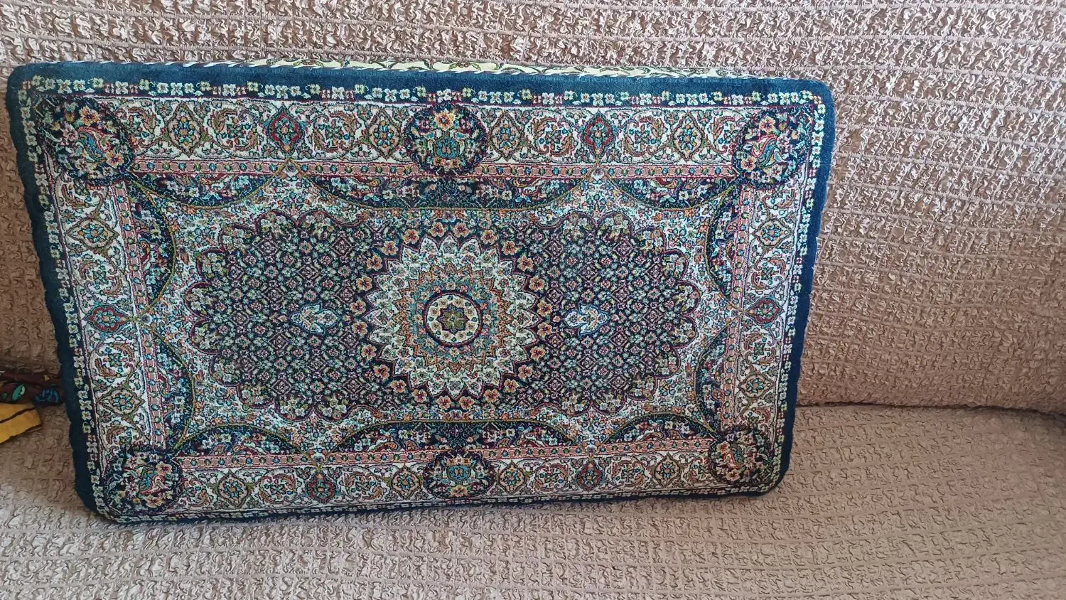 پشتی اهوراسورمه ای ۱۲عدد|پشتی|سقز, |دیوار