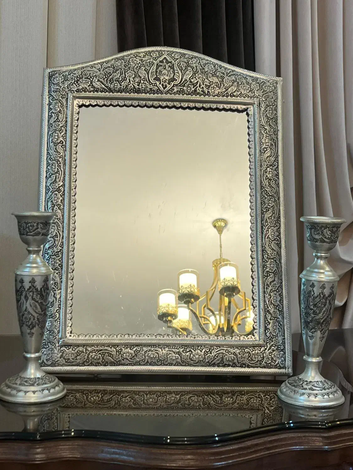 فروش آینه و شمعدان طرح نقره سیاه قلم|آینه|قم, زنبیل آباد|دیوار