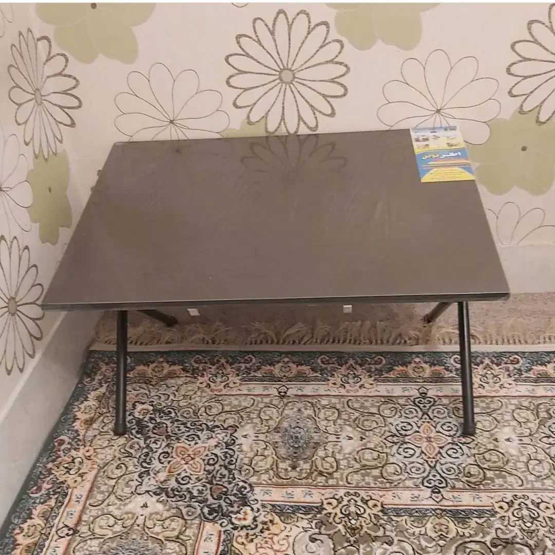 میز تحریر نشسته و زمینی تاشو|میز تحریر و کامپیوتر|قم, دورشهر|دیوار