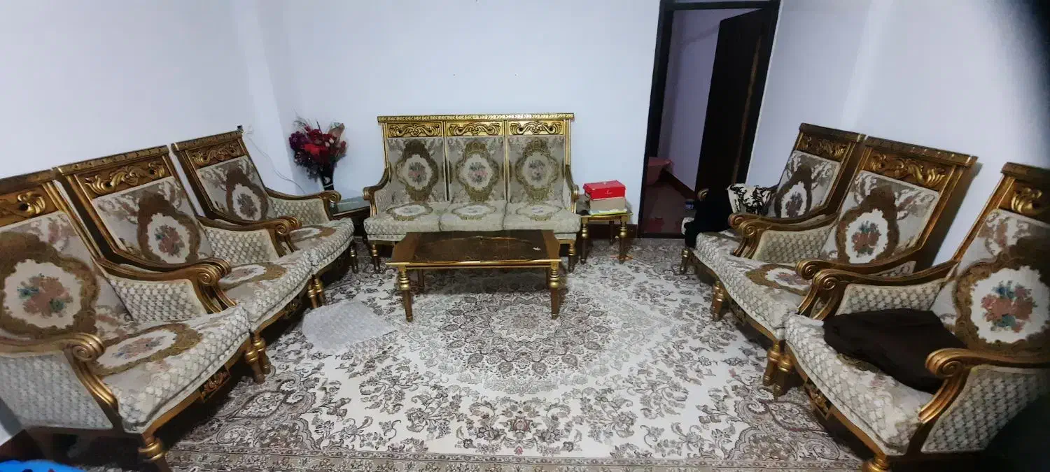 مبل ۹ نفره همراه با جلو مبلی سالم بدون عیب|مبلمان خانگی و میز عسلی|میاندوآب, |دیوار