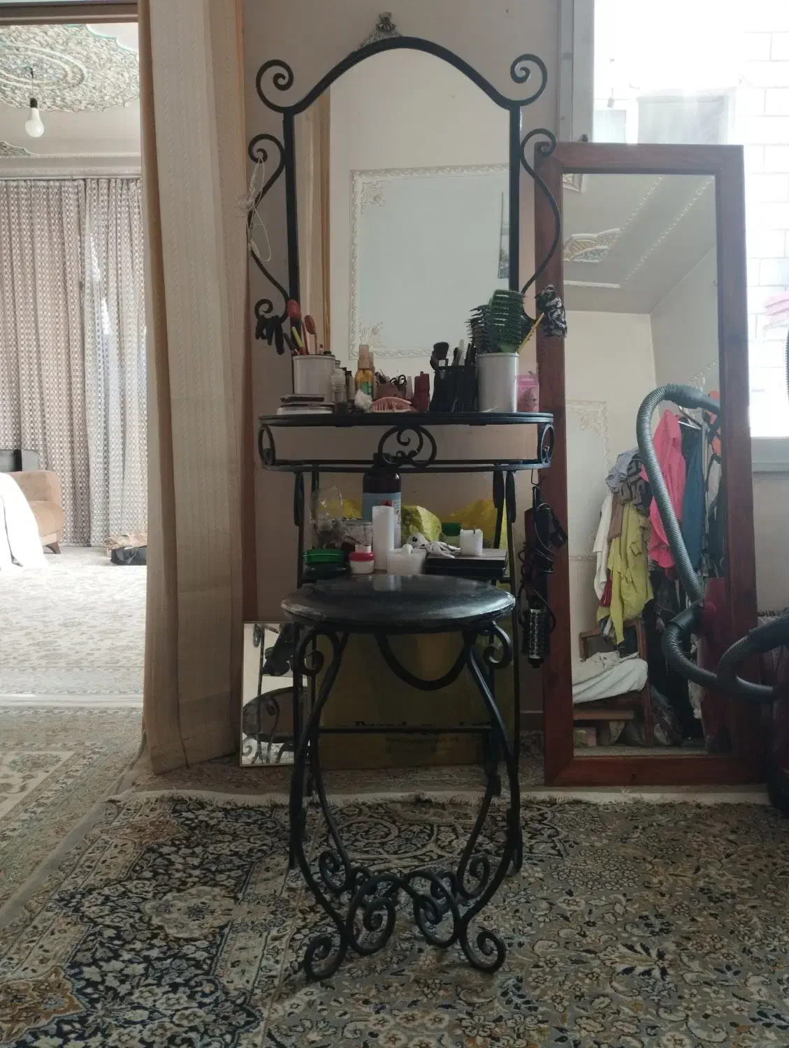 میز آرایش|مبلمان خانگی و میز عسلی|اصفهان, همتآباد|دیوار