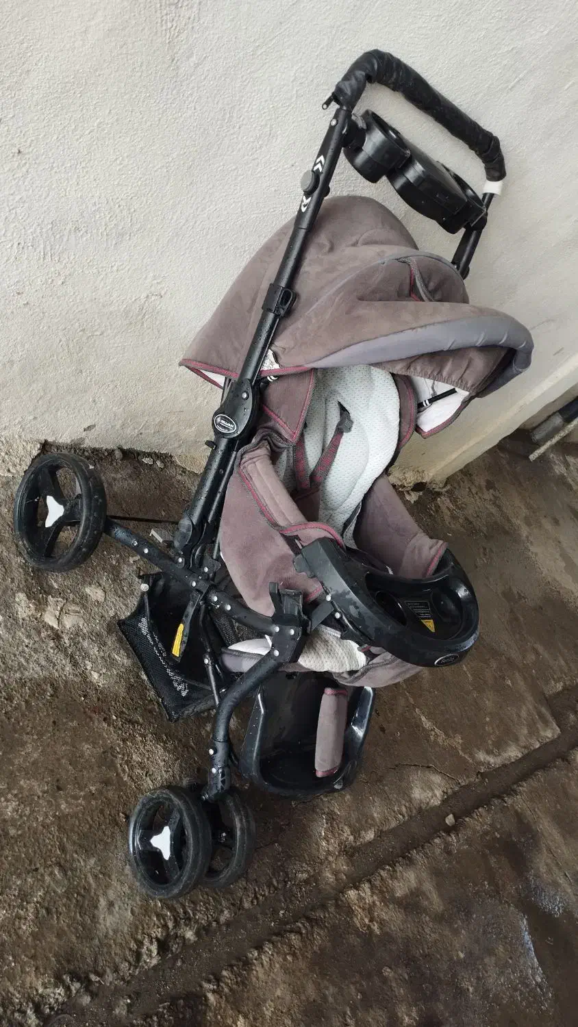 کالسکه مارک دلیجان|کالسکه و لوازم جانبی|فومن, |دیوار