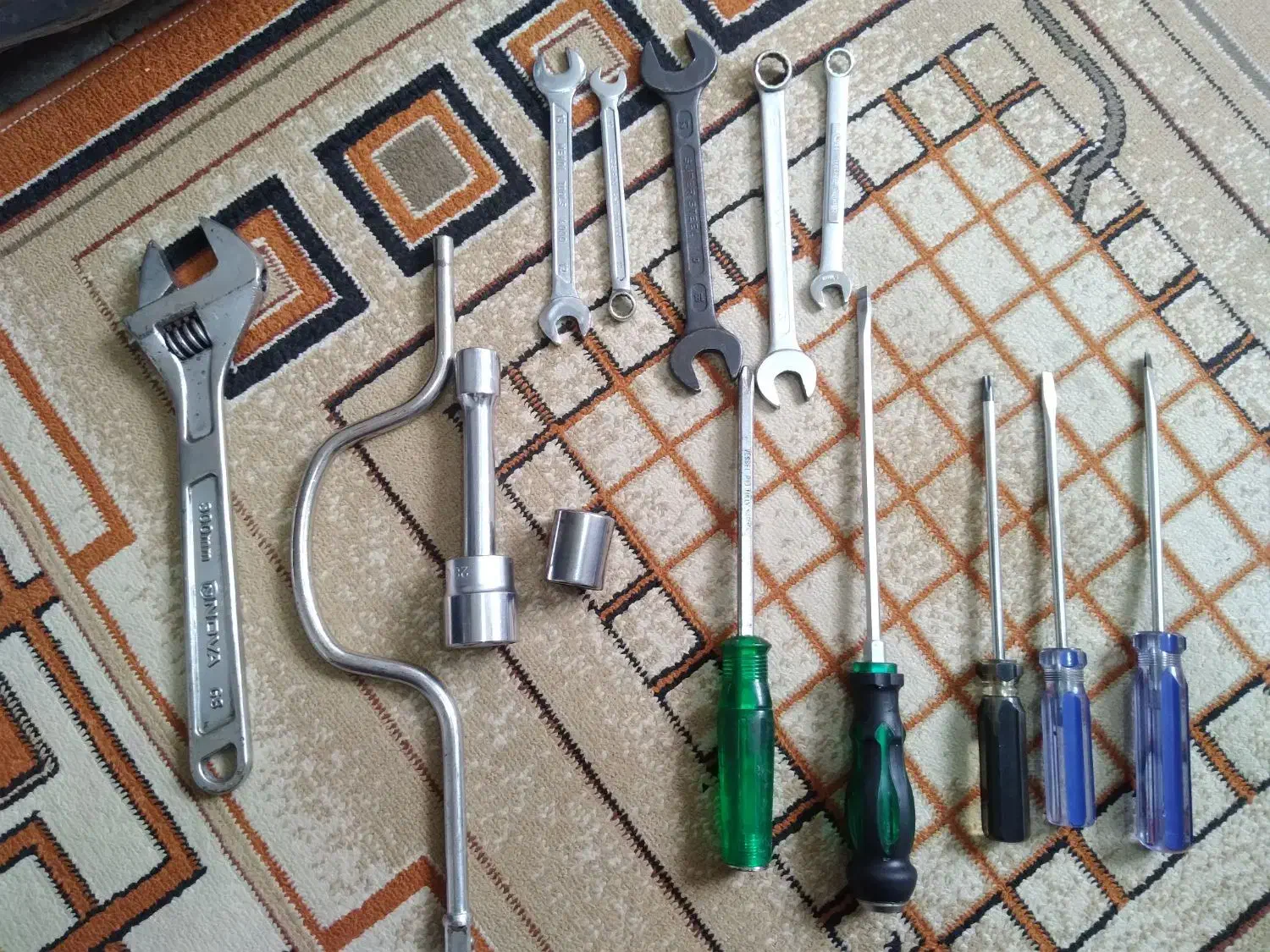 سلام یک عدد اچارفرانسه اصلی|ابزارآلات|کنگاور, |دیوار