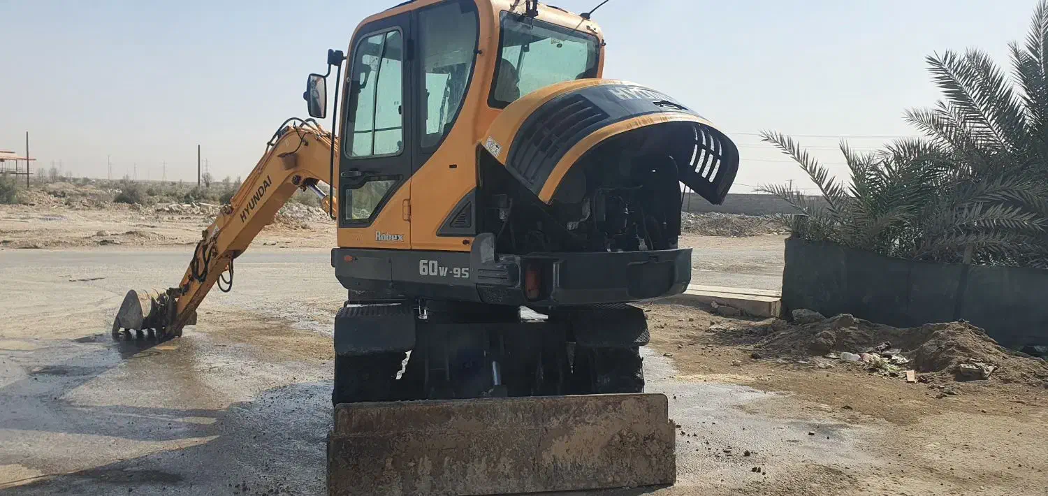 مینی بیل هیوندا r60 مدل ۲۰۱۶|خودرو سنگین|بندر ماهشهر, |دیوار