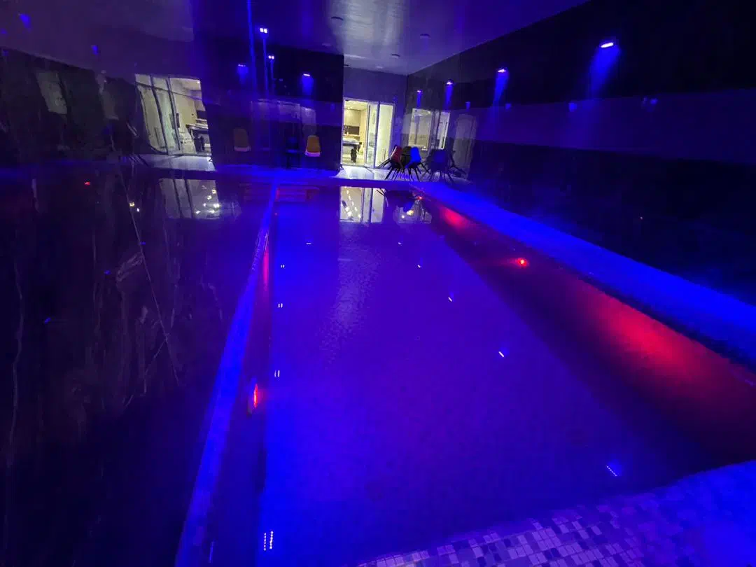 اجاره ویلا استخردار لوکس(میزبیلیارد)|اجارهٔ کوتاه‌مدت ویلا و باغ|رشت, گلسار|دیوار