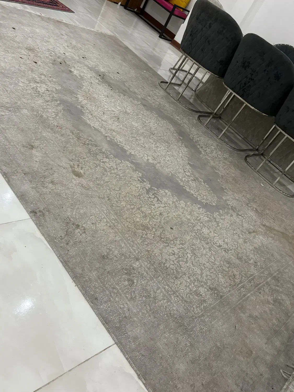 دو عدد فرش ۹ متری یکیش سوختگی داره که عکسشو گذاشتم|فرش|باقرشهر, |دیوار