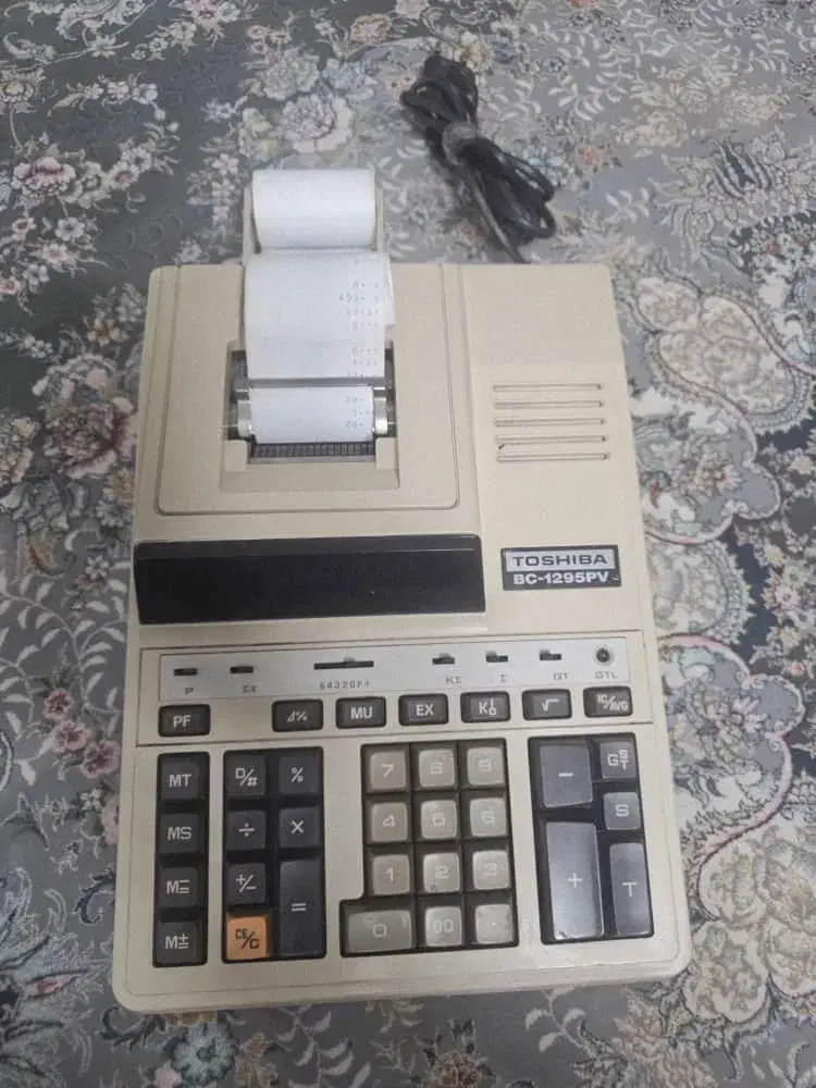 ماشین حساب برقی|لوازم التحریر|ری, سرتخت|دیوار