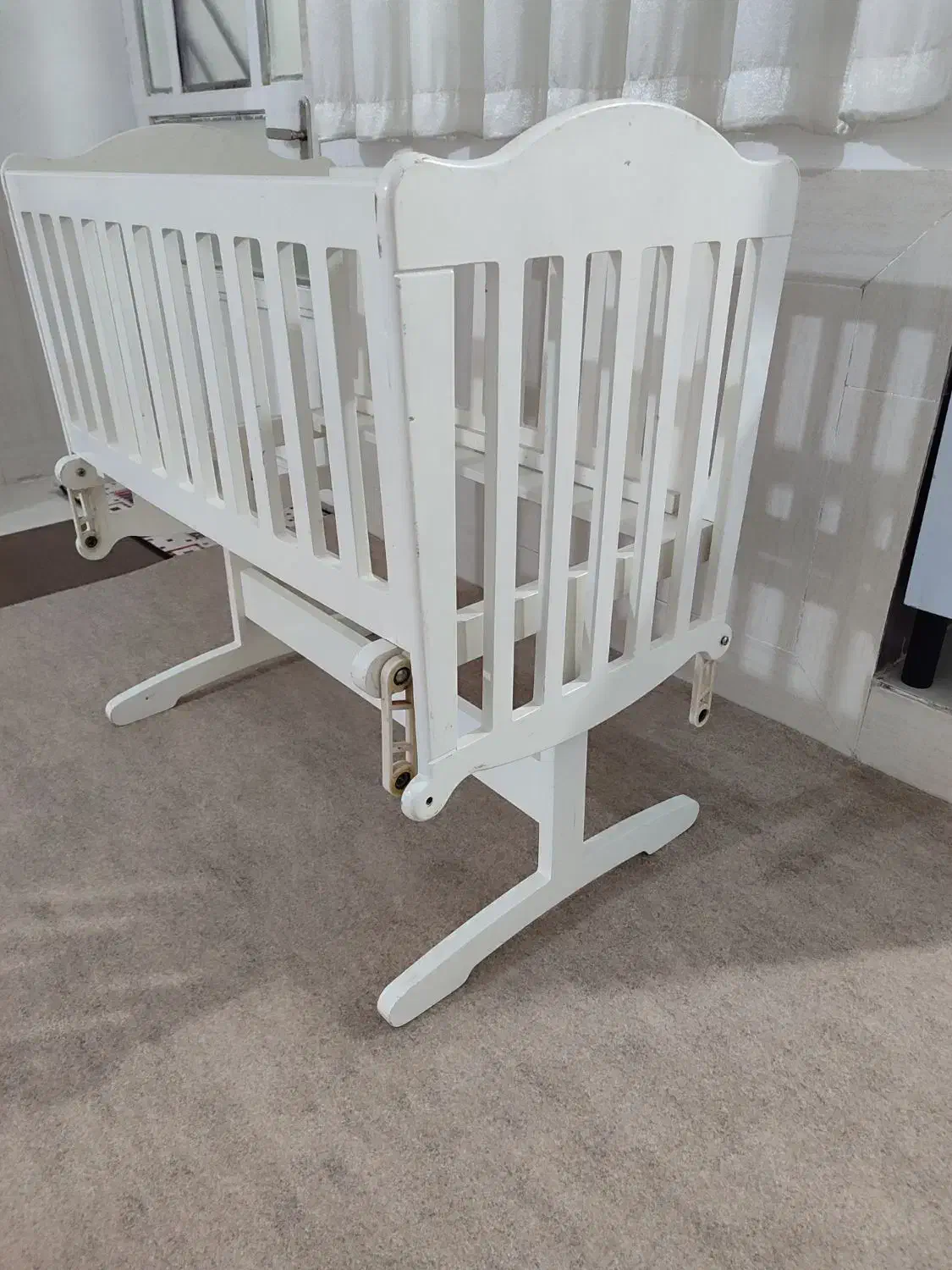 گهواره و تخت|تخت و صندلی بچه|خرمآباد, |دیوار