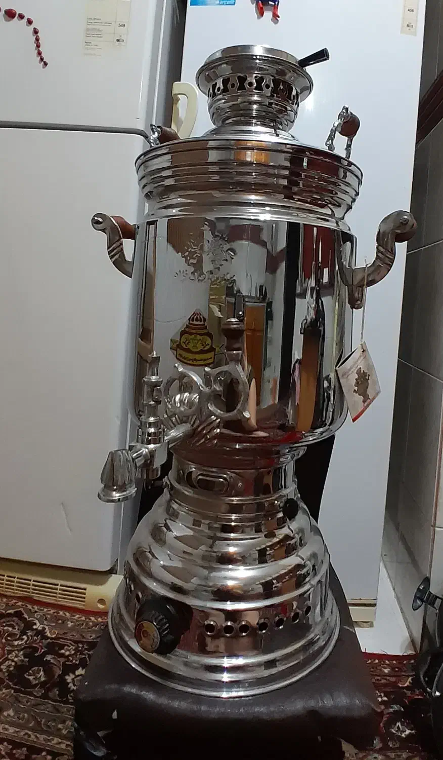 کسب و کار|سماور، چای‌ساز، قهوه‌ساز|گلوگاه, |دیوار