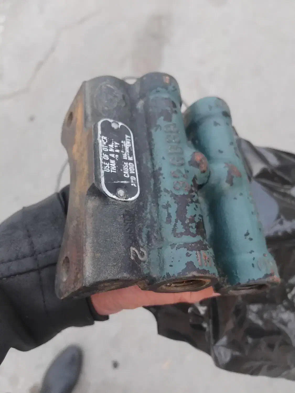 پایه فیلتر گازوئیل اصل سگ نشان|قطعات یدکی و لوازم جانبی|اسدآباد, |دیوار