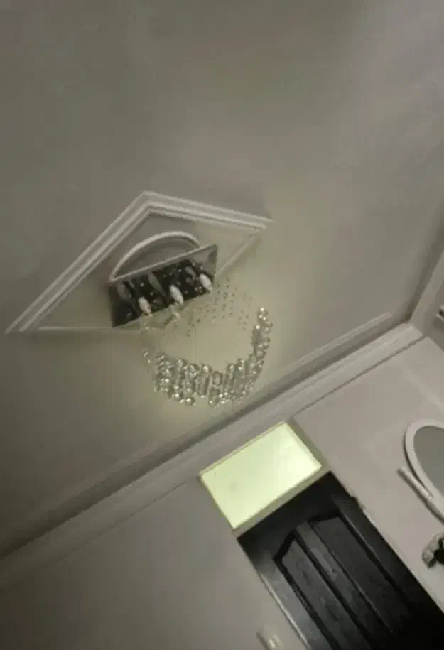 لوستر|لوستر و چراغ آویز|اسلام‌شهر, شهرک قائمیه|دیوار